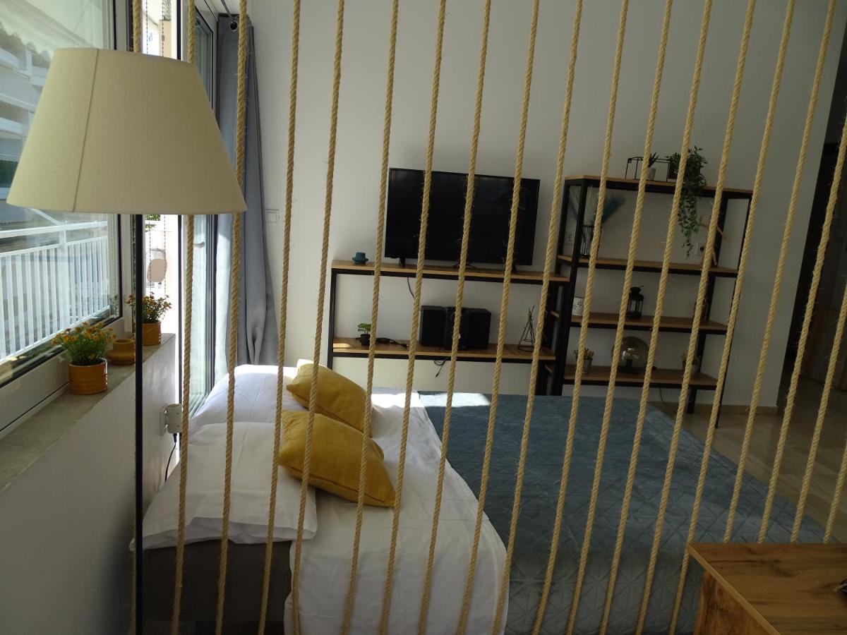 Zeus Bright & New Apartment - 25' Walk To The Acropolis Афины Экстерьер фото